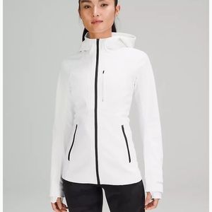 Lululemon cross chill jacket repelshell